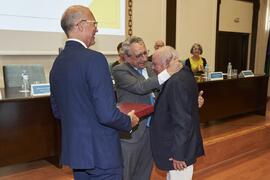 Reconocimiento a personal jubilado. Celebración del 50 Aniversario de la Facultad de Medicina de la Universidad de Málaga. Facultad de Medicina. Octubre de 2022