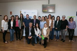 Foto de grupo tras la inauguración de la Oficina de Atención al Estudiante de la Universidad de Málaga. Aulario Rosa de Gálvez. Abril de 2018