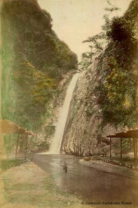 Kobe (Japón), Cascada de Nunobiki. Fotógrafo desconocido