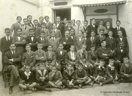 Malaga, grupo con alumnos y profesores del colegio San Fernando. Photo-Hall.