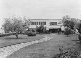 La Mayora. Centro Experimental Económico Agrario del CSIC. Mayo de 1975. Algarrobo, Málaga, España. 01