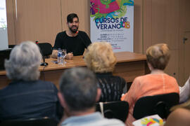 Manu Sánchez pronuncia su conferencia "El humor, un asunto muy serio". Curso de Verano "El humor en las artes escénicas". Marbella. Julio de 2018