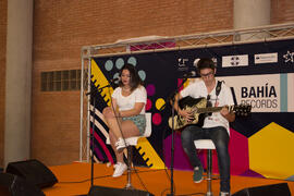 Concierto del III Certamen de Cantautores Destino UMA. Jornadas de Puertas Abiertas de la Universidad de Málaga. Complejo Polideportivo Universitario. Abril de 2015