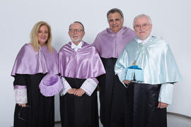 Retrato de grupo previo a la investidura de Heliodoro Carpintero como Doctor "Honoris Causa" por la Facultad de Psicología de la Universidad de Málaga. Edificio del Rectorado. Mayo de 2019