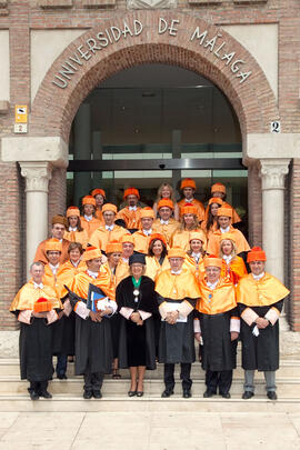 Investidura como Doctor "Honoris Causa" de D. José Manuel González Páramo por la Universidad de Málaga. Rectorado. Junio de 2011