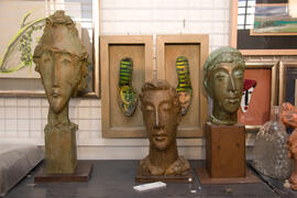Obras de Encarnación Hernández en su estudio. Málaga. Junio de 2008