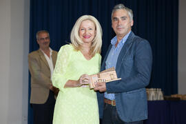Entrega de distinción. Gala del Deporte Universitario. Escuela Técnica Superior de Ingeniería de Telecomunicaciones. Junio de 2015