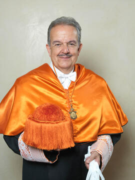 Retratos de D. Juan Ramón Cuadrado Roura como Doctor "Honoris Causa" por la Universidad de Málaga. Junio de 2009