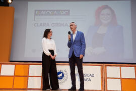 Intervención de Alejandro Rodríguez previa a la conferencia "Dialogando" con Clara Grima. Escuela de Ingenierías Industriales de la Universidad de Málaga. Mayo de 2024