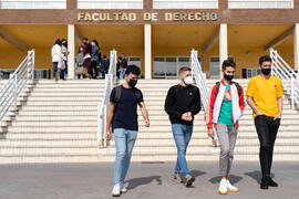 Entrada de la Facultad de Derecho de la Universidad de Málaga. Campus de Teatinos. Octubre de 2020