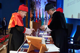 Investidura de Miquel Roca i Junyent como Doctor "Honoris Causa" por la Universidad de Málaga. Paraninfo. Diciembre de 2024