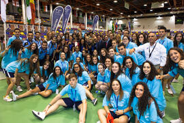 Selección española y voluntarios. Acto de clausura y entrega de medallas. 14º Campeonato del Mundo Universitario de Fútbol Sala 2014 (FUTSAL). Antequera. Julio de 2014
