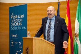Nombramiento de D. Fernando Ocaña como Alumno de Honor de Facultad de Ciencias Económicas y Empresariales de la Universidad de Málaga. Rectorado. Marzo de 2009