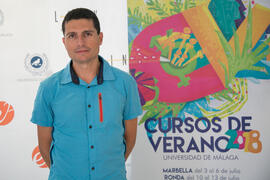 Javier Martín Robles en photocall. Curso "UnBlockingChain Summer: descifrando la cadena de bloques". Cursos de Verano de la Universidad de Málaga. Málaga. Julio de 2018