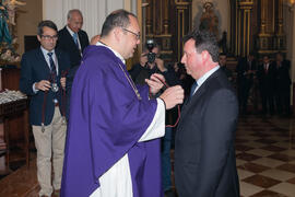 Entrega de medallas de la Cofradía de los Estudiantes. Misa de Lunes Santo. Iglesia de San Agustín. Marzo de 2018