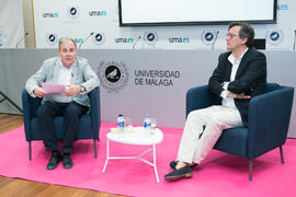 Ángel Valencia presenta la conferencia de Fernando Vallespín. Cursos de Verano de la Universidad de Málaga. Edificio del Rectorado. Julio de 2018