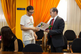 Entrega de Becas de la Cátedra Santander de Responsabilidad Social Corporativa. Facultad de Ciencias Económicas y Empresariales. Julio de 2015
