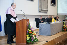 José Miguel Rodríguez Santos expone la Lección Inaugural en la Apertura del Curso Académico 2015/2016 de la Universidad de Málaga. Paraninfo. Septiembre de 2015