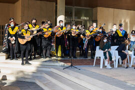 Actuación de la Tuna. Homenaje a los sanitarios en la Facultad de Medicina de la Universidad de Málaga. Campus de Teatinos. Octubre de 2021