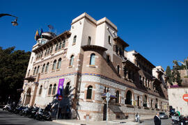 Edificio del Rectorado tras la restauración de su veleta. Málaga. Febrero de 2019