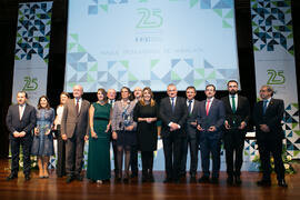 Foto de grupo tras el acto del 25 Aniversario del Parque Tecnológico de Andalucía. Palacio de Ferias y Congresos de Málaga. Noviembre de 2017