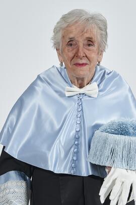 Retrato de Pilar Palomo Vázquez previo a su investidura como "Doctora Honoris Causa" por la Facultad de Filosofía y Letras de la Universidad de Málaga. Edificio del Rectorado. Junio de 2024