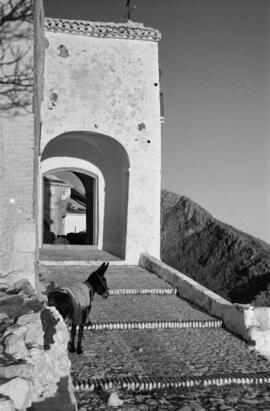 Málaga. Vistas de una de las calles de Archidona. Enero de 1963