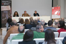 Rafael Vidal Delgado presenta la conferencia "El tiempo del Quijote", del Catedrático de Historia Económica Juan Francisco Zambrana. Sala de Conferencias del Museo Carmen Thyssen. Marzo de 2016