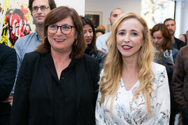 Asistentes a la inauguración de la sala de exposiciones "Espacio Cero" en el Contenedor Cultural. Campus de Teatinos. Abril de 2019