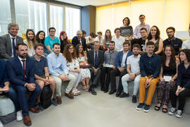 Alumnos con el ministro Pedro Duque en su visita al edificio The Green Ray. Campus de Teatinos. Junio de 2018