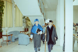 Investidura como Doctor "Honoris Causa" de D. Alberto Dou i Mas de Xexàs por la Universidad de Málaga. Salón de Actos del Rectorado. Mayo de 2002