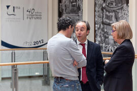 Visita de D. Antonio Banderas a la exposición "Semana Santa, 1972. Universidad de Málaga, 40 años compartiendo futuro". Rectorado. Marzo de 2013