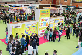 Estand de Información. Jornadas de Puertas Abiertas de la Universidad de Málaga. Complejo Polideportivo Universitario. Abril de 2018