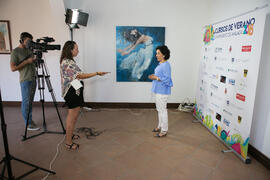 Entrevista a Asunción Gómez en photocall. Curso "La buena Inteligencia Artificial". Cursos de Verano de la Universidad de Málaga. Ronda. Julio de 2018