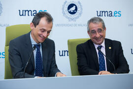 Pedro Duque y José Ángel Narváez. Consejo de Gobierno extraordinario de la Universidad de Málaga. Edificio del Rectorado. Junio de 2018