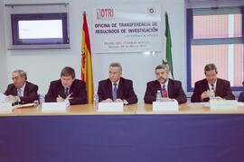 Reunión del Consejo Social de la Universidad de Málaga en el Parque Tecnológico de Andalucía. Marzo de 2001