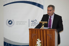 Homenaje a los jubilados y al personal que cumple 25 años de servicio en la Universidad de Málaga. Paraninfo. Octubre de 2012