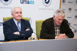 Bernardo Díaz Nosty y Gilbert Haffner. Presentación del libro "Celebración de París: Lugares y gentes". Edificio del Rectorado. Octubre de 2017