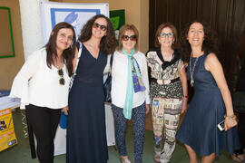 Profesores de CIE-UMA posan en la fiesta del Día del Español. Centro Internacional de Español de la Universidad de Málaga. Junio de 2016
