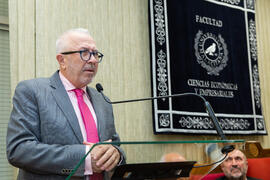 José Sánchez Maldonado en su nombramiento como Alumno de Honor de la Facultad de Ciencias Económicas y Empresariales. Facultad de Ciencias Económicas y Empresariales. Diciembre de 2019