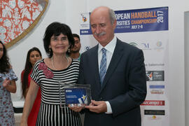 Kemal Tamer y Tecla Lumbreras. Cena de gala con motivo del Campeonato Europeo Universitario de Balonmano. Antequera. Julio de 2017