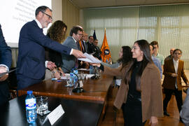 Entrega de diplomas a los mejores expedientes. III Encuentro "10Graduadxs10". Facultad de Ciencias Económicas y Empresariales. Noviembre de 2019