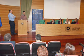 Presentación del catálogo de la exposición "Malaqa, entre Malaca y Málaga". Rectorado. Mayo de 2009