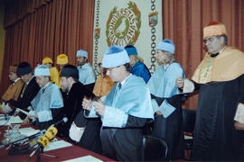 Investidura como Doctor "Honoris Causa" de D. Federico Mayor Zaragoza por la Universidad de Málaga. Paraninfo. Octubre de 1996