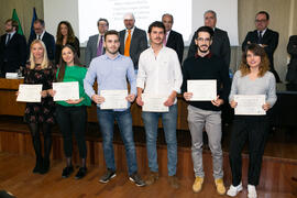 Entrega de diplomas a los mejores expedientes. III Encuentro "10Graduadxs10". Facultad de Ciencias Económicas y Empresariales. Noviembre de 2019