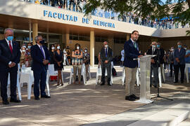 Discurso de Carlos Bautista. Homenaje a los sanitarios en la Facultad de Medicina de la Universidad de Málaga. Campus de Teatinos. Octubre de 2021