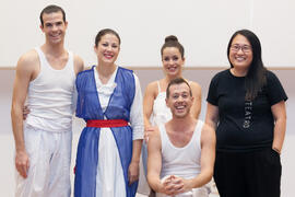Foto de grupo previa a la representación de la obra "La Gaviota" de la compañía Mu Teatro. Paraninfo. Octubre de 2015