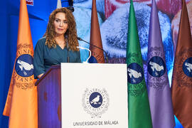 Macarena Parrado. Entrega de las distinciones "Oikonomos" de la Facultad de Ciencias Económicas y Empresariales de la Universidad de Málaga. Paraninfo. Diciembre de 2024
