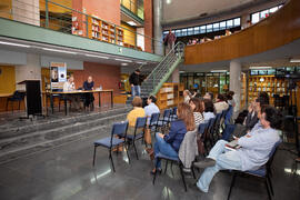 Presentación de la novela 'El protegido', de Pablo Aranda. Biblioteca General. Abril 2015