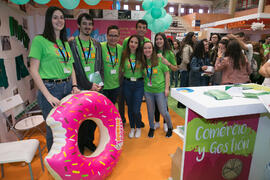 Estand de la Facultad de Comercio y Gestión. Jornadas de Puertas Abiertas de la Universidad de Málaga. Complejo Polideportivo Universitario. Abril de 2018